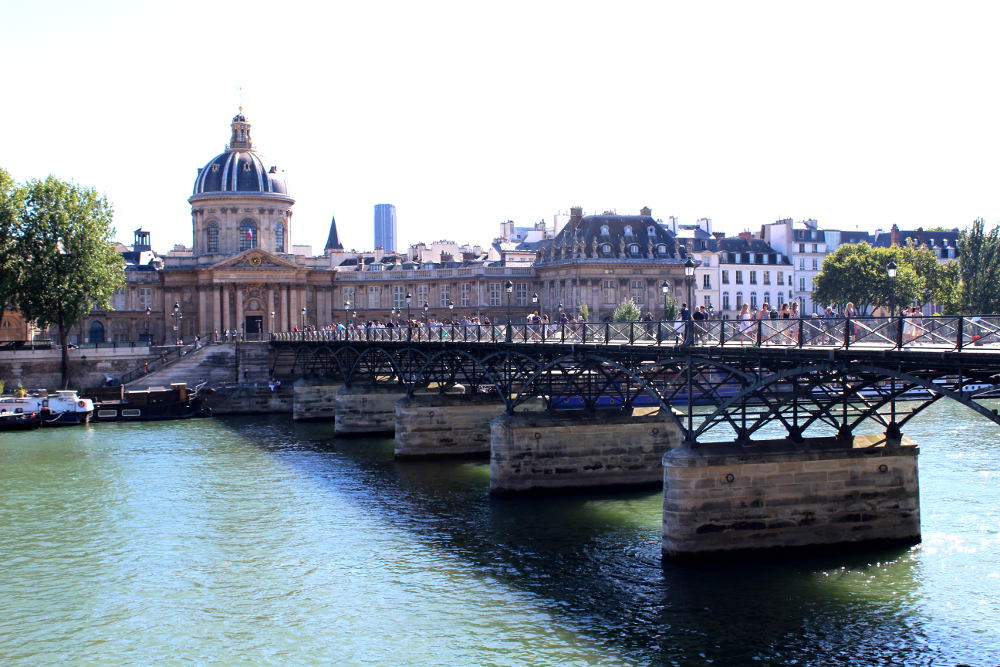 Le pont des arts - Histoires de Paris